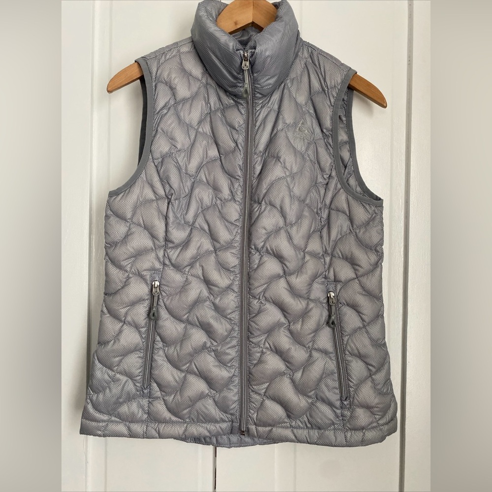 Gerry Women’s Small Gray Quilted Puffer Vest Lightweight Zip Up - Picture 2 of 6